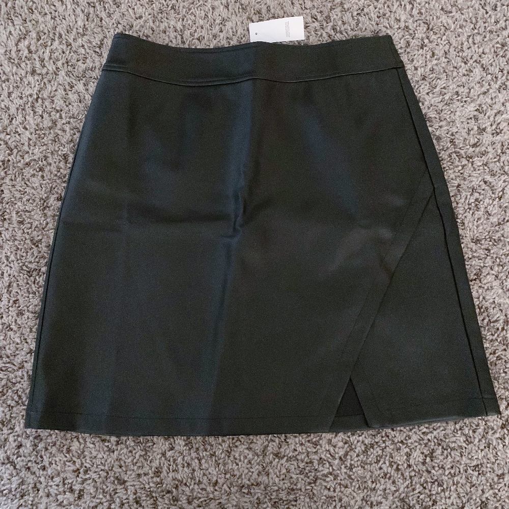 Black LOFT Skirt - NWT